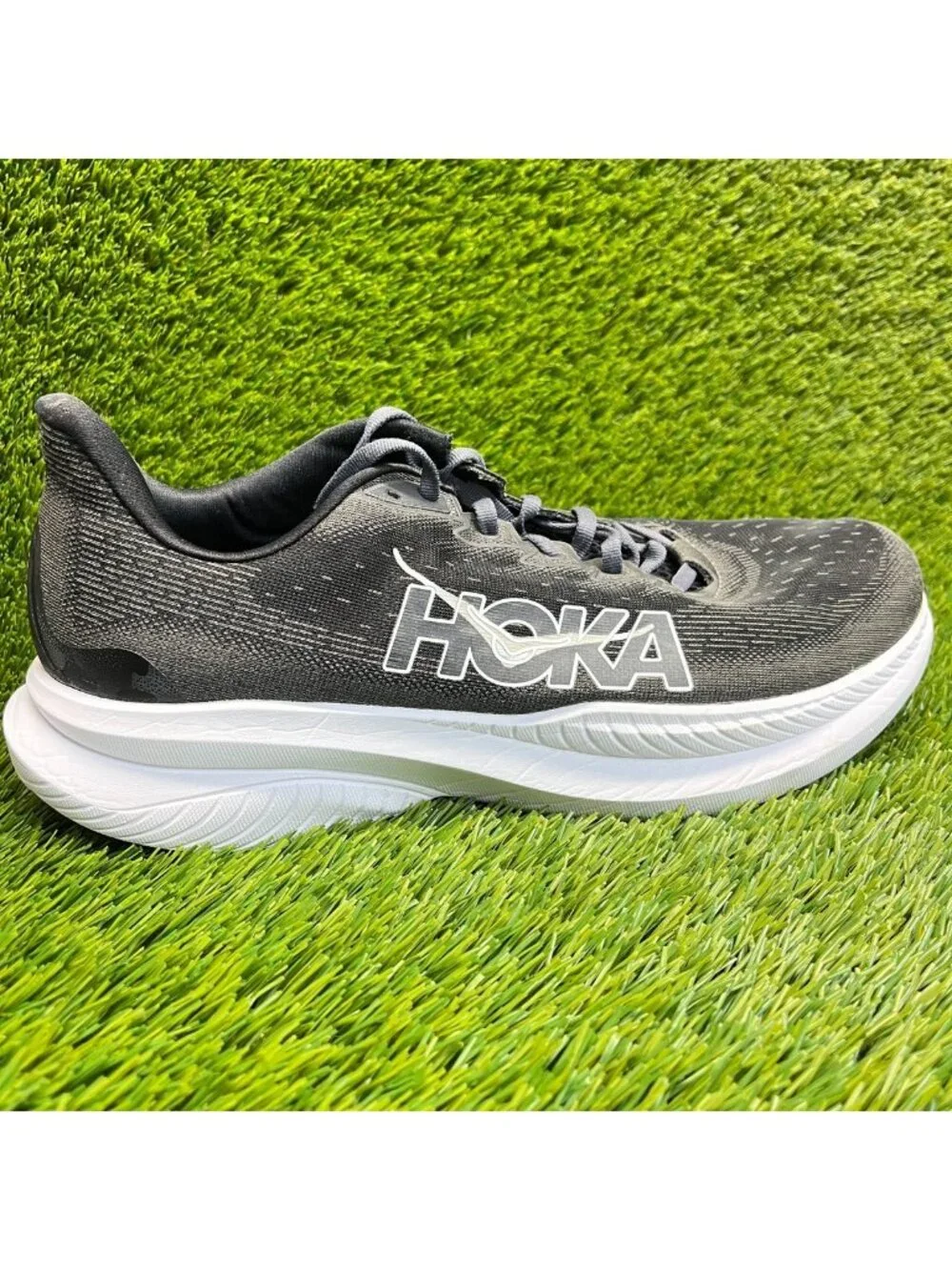 Hoka One One Mach 6 Mens Size 12 Black White Athletic Running Shoes Sneakers